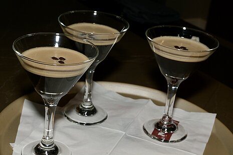 Kitchen Cocktails with Alena Capra 