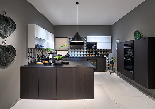 MONTREAL-GL black fine oak | TOP SOFT crystal white